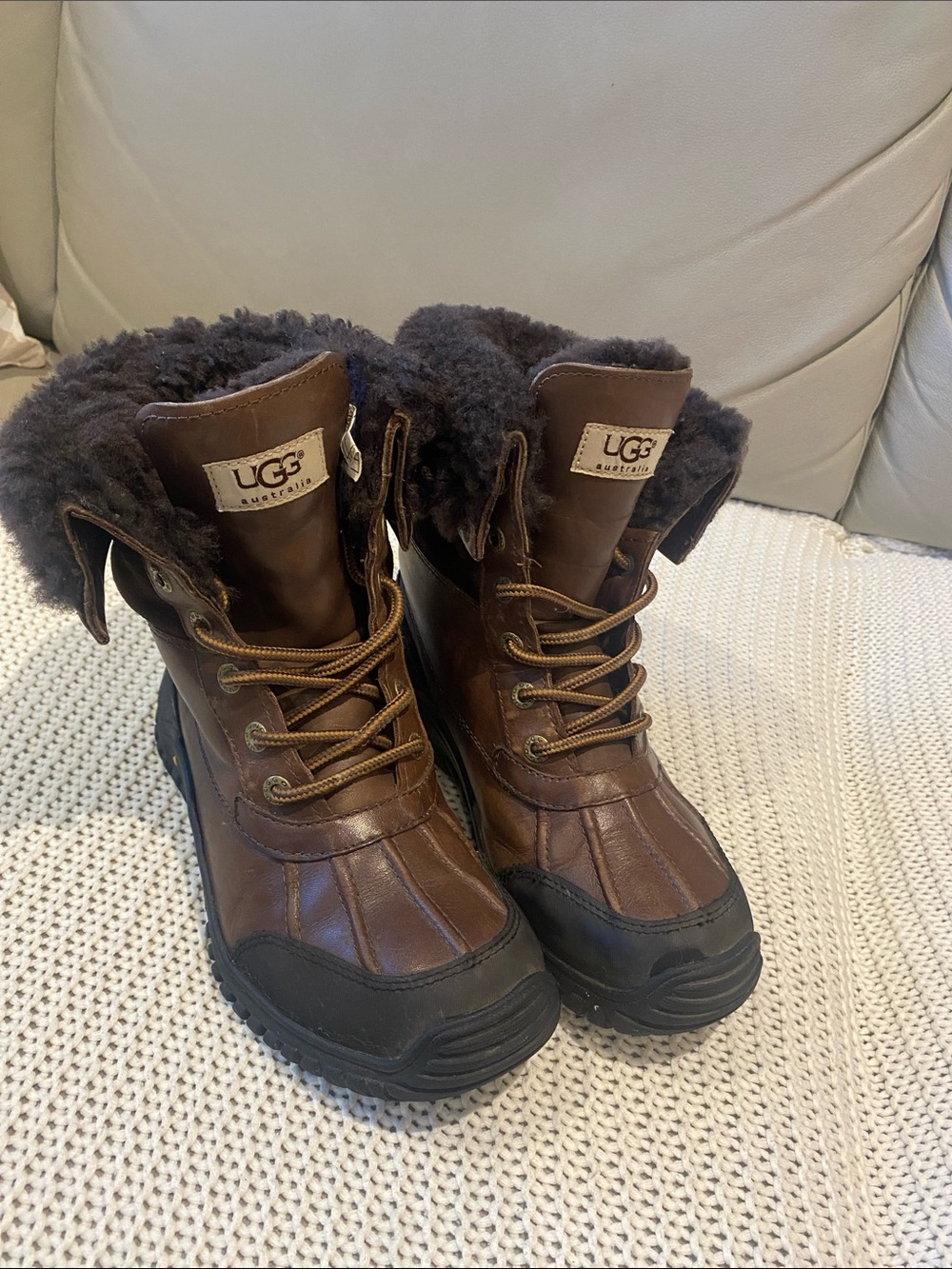 Brown leather UGG winter boots ladies size 7